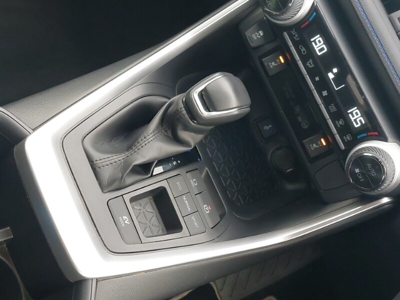 Used Toyota RAV4 2022 for sale - 77606476: Photo 11