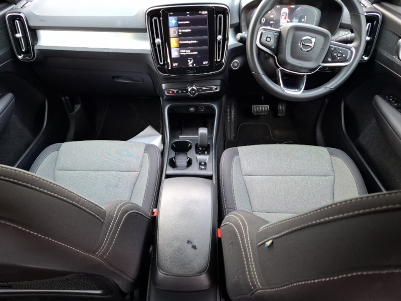 Used Volvo XC40 2022 for sale - 77522888: Photo 2