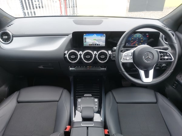 Used Mercedes-Benz GLA 2021 for sale - 76254132: Photo 2