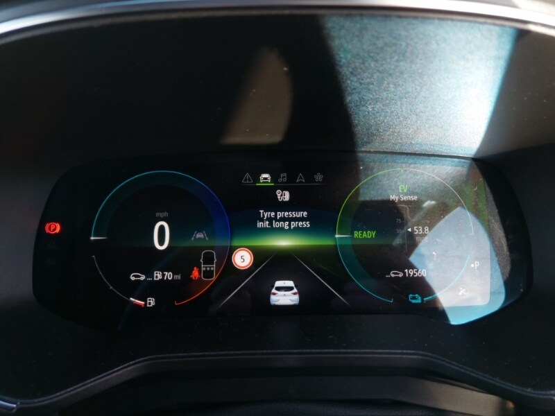 Used Renault Clio 2023 for sale - 76737735: Photo 12