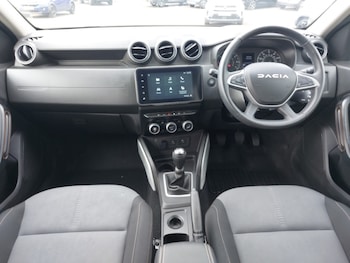 Used Dacia Duster 2023 for sale - 78510284: Photo