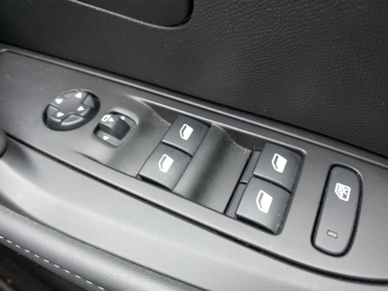 Used Peugeot 208 2022 for sale - 76365908: Photo 12