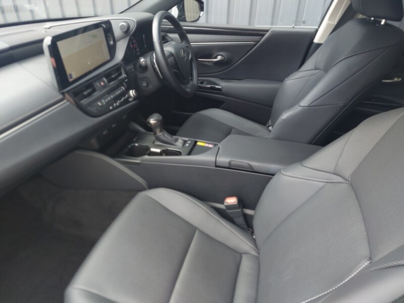Used Lexus ES 2023 for sale - 76938022: Photo 5