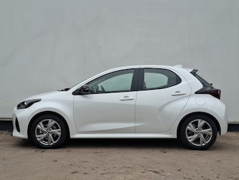 Used Mazda Mazda2 HYBRID 2024 for sale - 77063161: Photo