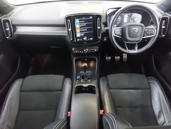 Used Volvo XC40 2021 for sale - 76502634: Photo