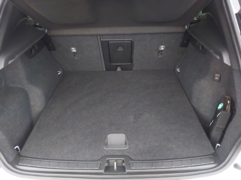 Used Volvo XC40 2021 for sale - 76502634: Photo 8