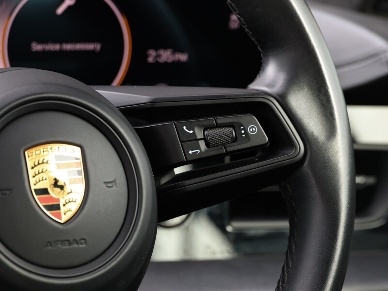 Used Porsche Taycan 2020 for sale - 77762153: Photo 10