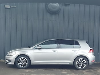 Used Volkswagen Golf 2019 for sale - 76471991: Photo