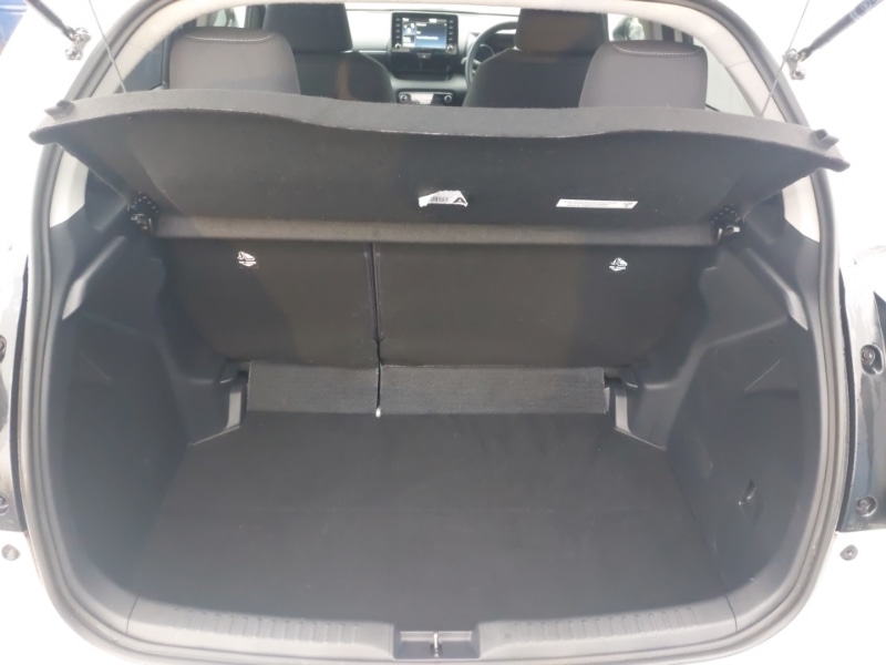 Used Toyota Yaris 2022 for sale - 77606363: Photo 8