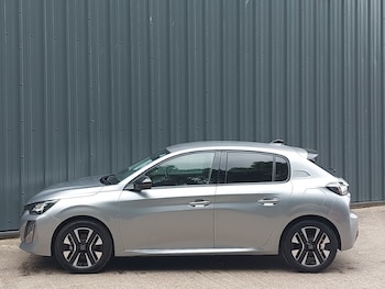 Used Peugeot 208 2026 for sale - 79402112: Photo