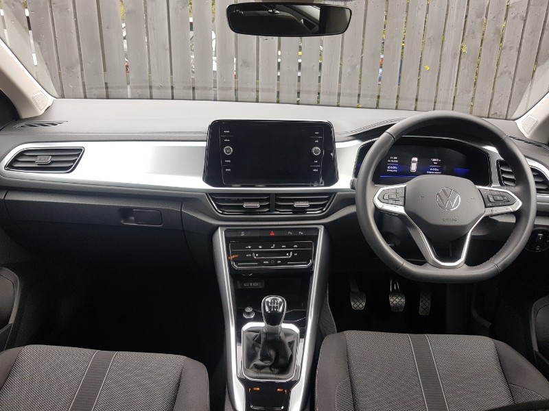 Used Volkswagen T-Roc 2023 for sale - 76614548: Photo 2