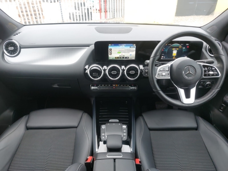 Used Mercedes-Benz GLA 2021 for sale - 76864775: Photo 2