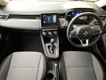 Used Renault Clio 2024 for sale - 78853191: Photo