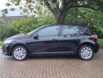 Used Renault Clio 2024 for sale - 78853191: Photo