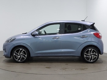 Used Hyundai i10 2024 for sale - 77677680: Photo