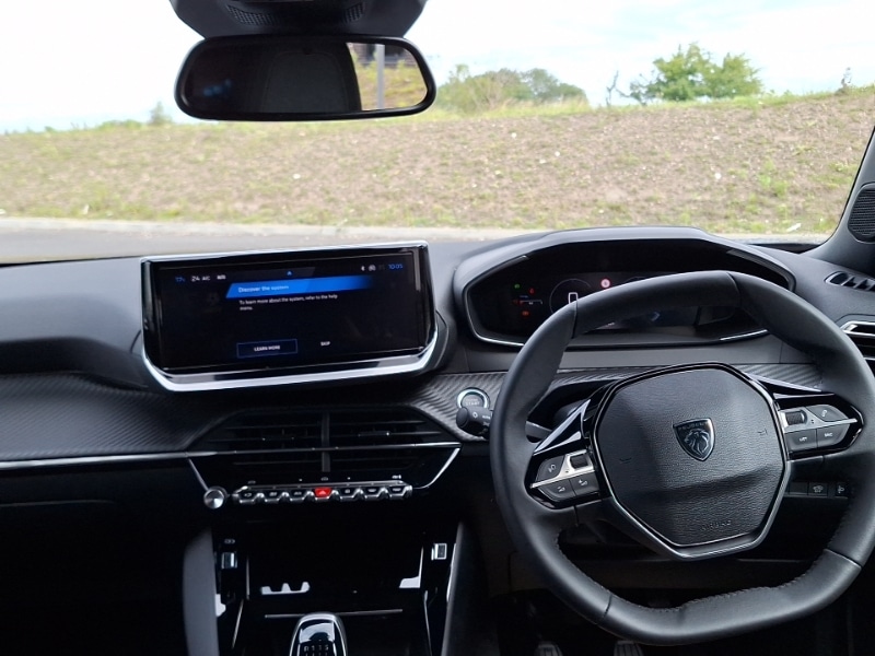 Used Peugeot 2008 2025 for sale - 76483442: Photo 2