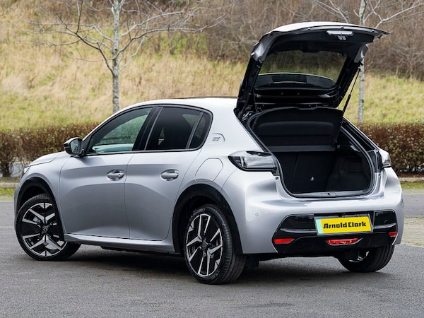 Used Peugeot 208 2025 for sale - 76288885: Photo 8