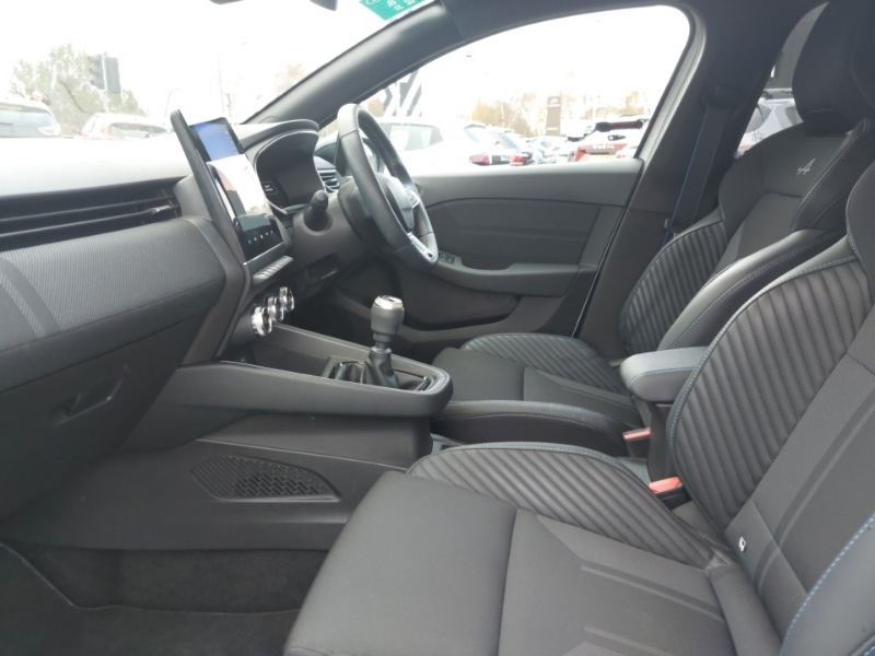 Used Renault Clio 2024 for sale - 76555990: Photo 5