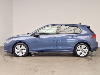 Used Volkswagen Golf 2024 for sale - 77115678: Photo