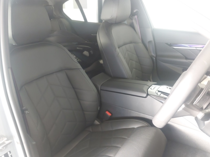 Used BMW 5 Series 2025 for sale - 77127176: Photo 11