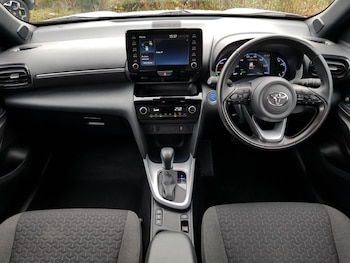 Used Toyota Yaris Cross 2022 for sale - 77290207: Photo