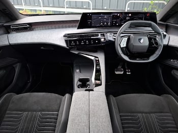 Used Peugeot 3008 2024 for sale - 76771032: Photo