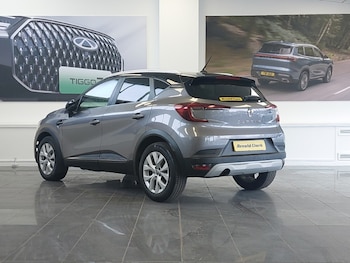 Used Renault Captur 2020 for sale - 78572116: Photo