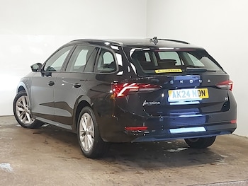 Used Skoda Octavia 2024 for sale - 77314524: Photo