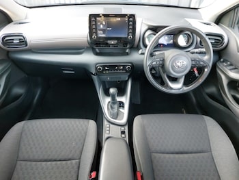 Used Toyota Yaris 2023 for sale - 78560548: Photo