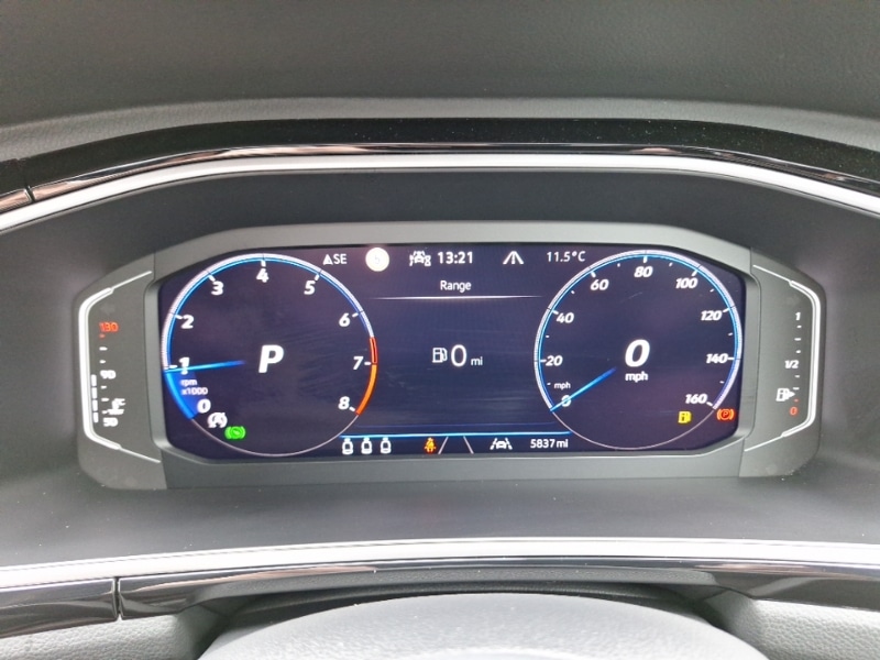 Used Volkswagen T-Roc 2024 for sale - 76764447: Photo 10