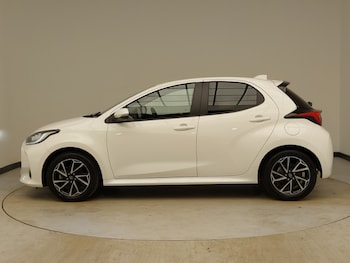 Used Toyota Yaris 2023 for sale - 78343422: Photo