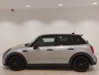 Used MINI Hatch 2023 for sale - 79432361: Photo