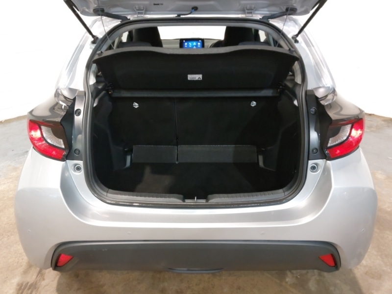 Used Mazda Mazda2 HYBRID 2024 for sale - 76497825: Photo 8