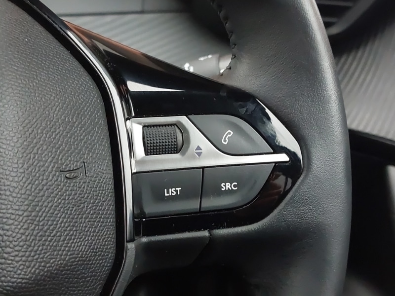 Used Peugeot 2008 2023 for sale - 76761012: Photo 10