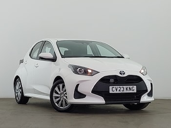 Used Toyota Yaris 2023 for sale - 79492568: Photo