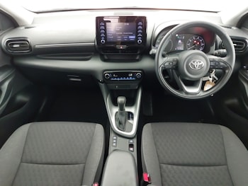 Used Toyota Yaris 2023 for sale - 79492568: Photo