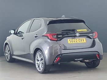 Used Toyota Yaris 2022 for sale - 75612501: Photo