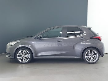 Used Toyota Yaris 2022 for sale - 75612501: Photo