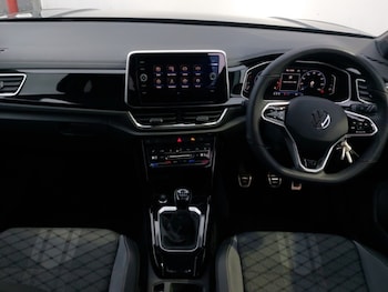 Used Volkswagen T-Roc 2023 for sale - 76771061: Photo