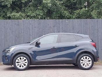 Used Renault Captur 2022 for sale - 77105046: Photo