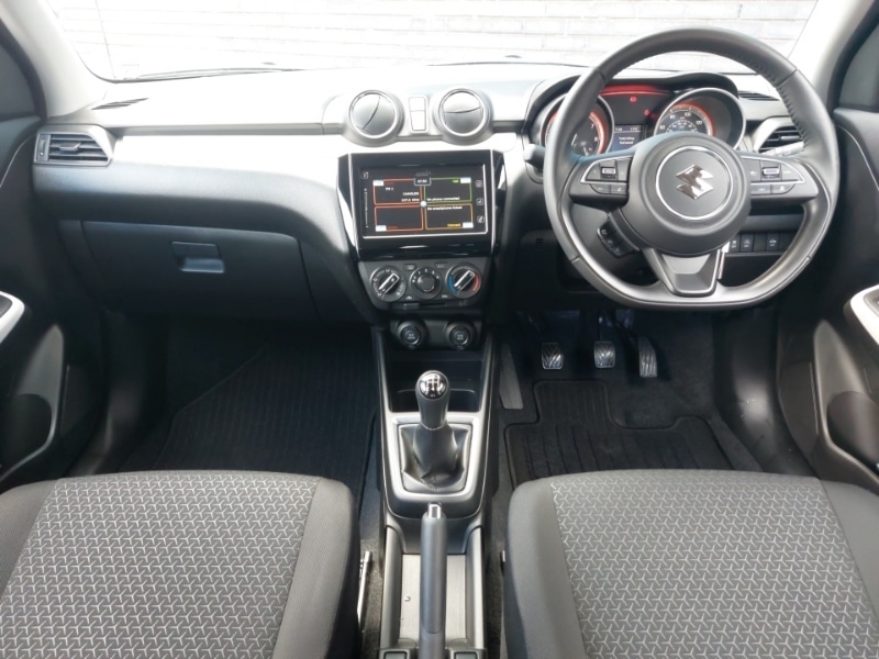 Used Suzuki Swift 2024 for sale - 76497961: Photo 2