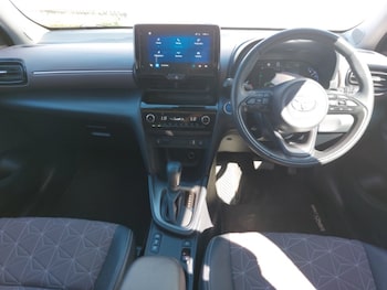 Used Toyota Yaris Cross 2023 for sale - 78383782: Photo