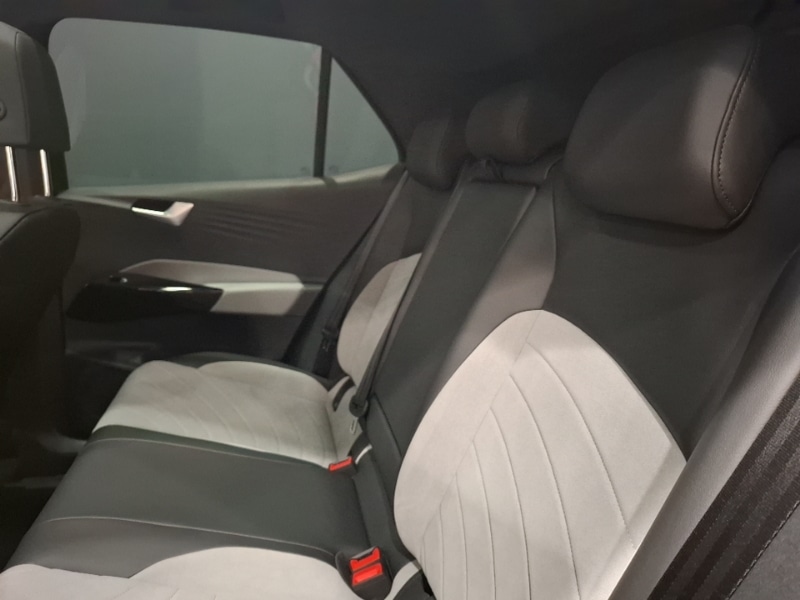 Used Volkswagen ID.3 2023 for sale - 77954871: Photo 6