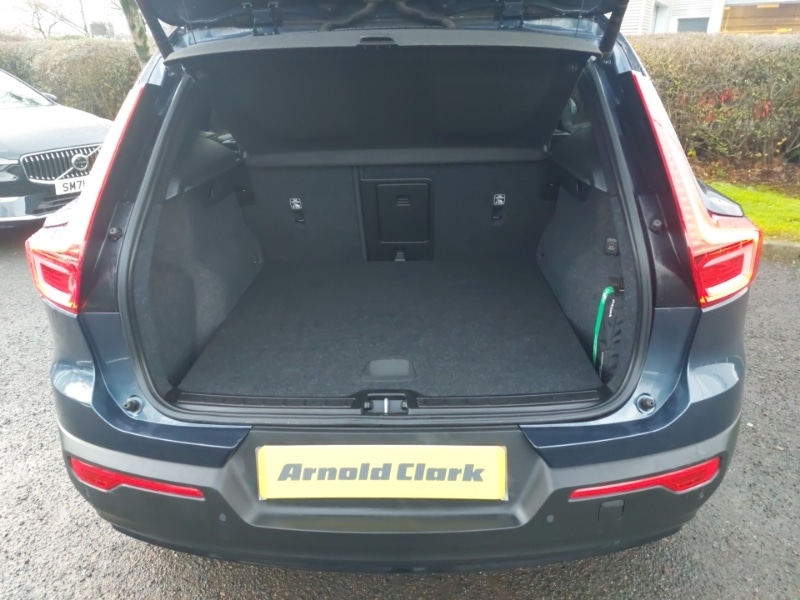 Used Volvo XC40 2021 for sale - 77142761: Photo 8