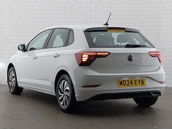 Used Volkswagen Polo 2024 for sale - 78423054: Photo