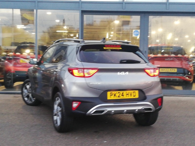 Used Kia Stonic 2024 for sale - 76742115: Photo 3