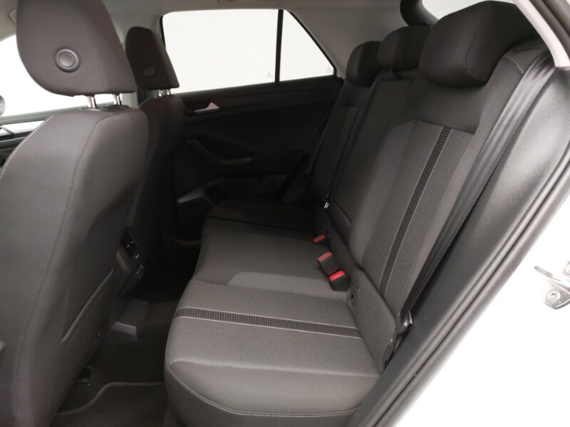 Used Volkswagen T-Roc 2023 for sale - 77197236: Photo 6