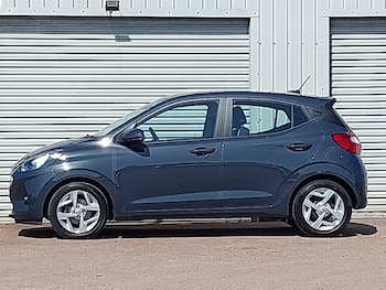 Used Hyundai i10 2023 for sale - 79007110: Photo