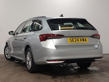 Used Skoda Octavia 2024 for sale - 79647522: Photo
