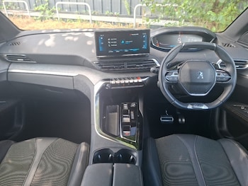 Used Peugeot 5008 2023 for sale - 79446960: Photo